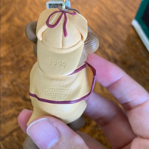 1994 Hallmark Keepsake Ornament - Collector's Club "Holiday Pursuit" - Picture 5 of 9